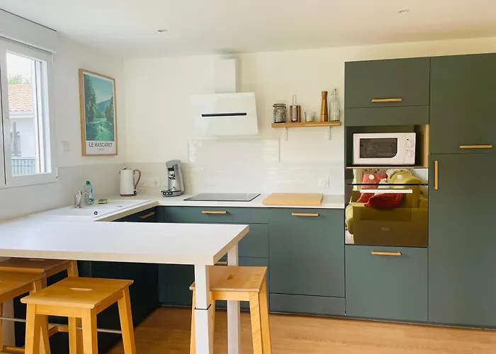 Semesterbostad D Anglade *